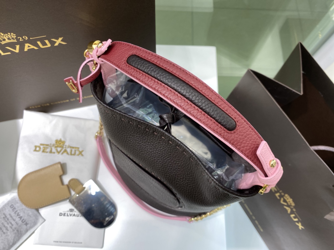 델보 팽 미니 버킷 크로스백